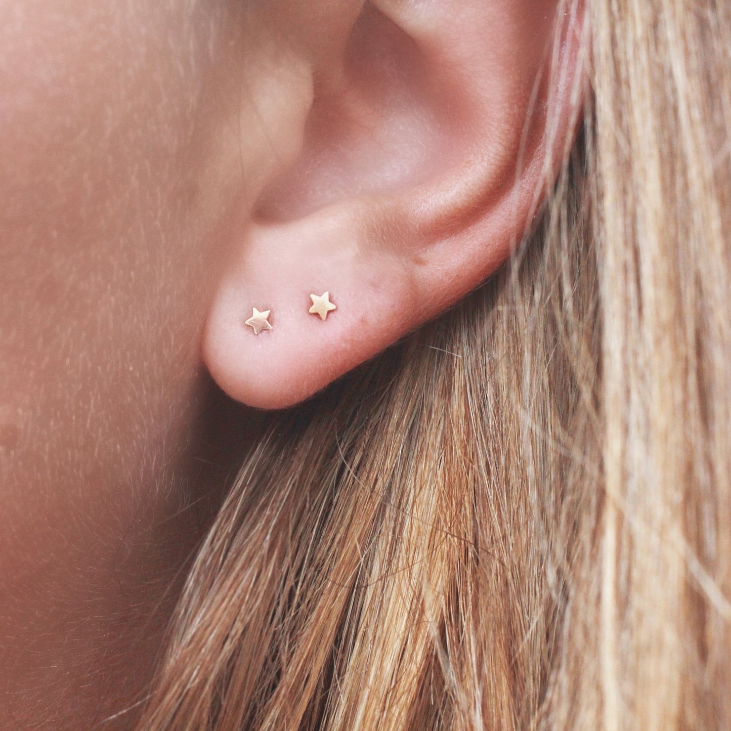 14.000 estrellas diminutas